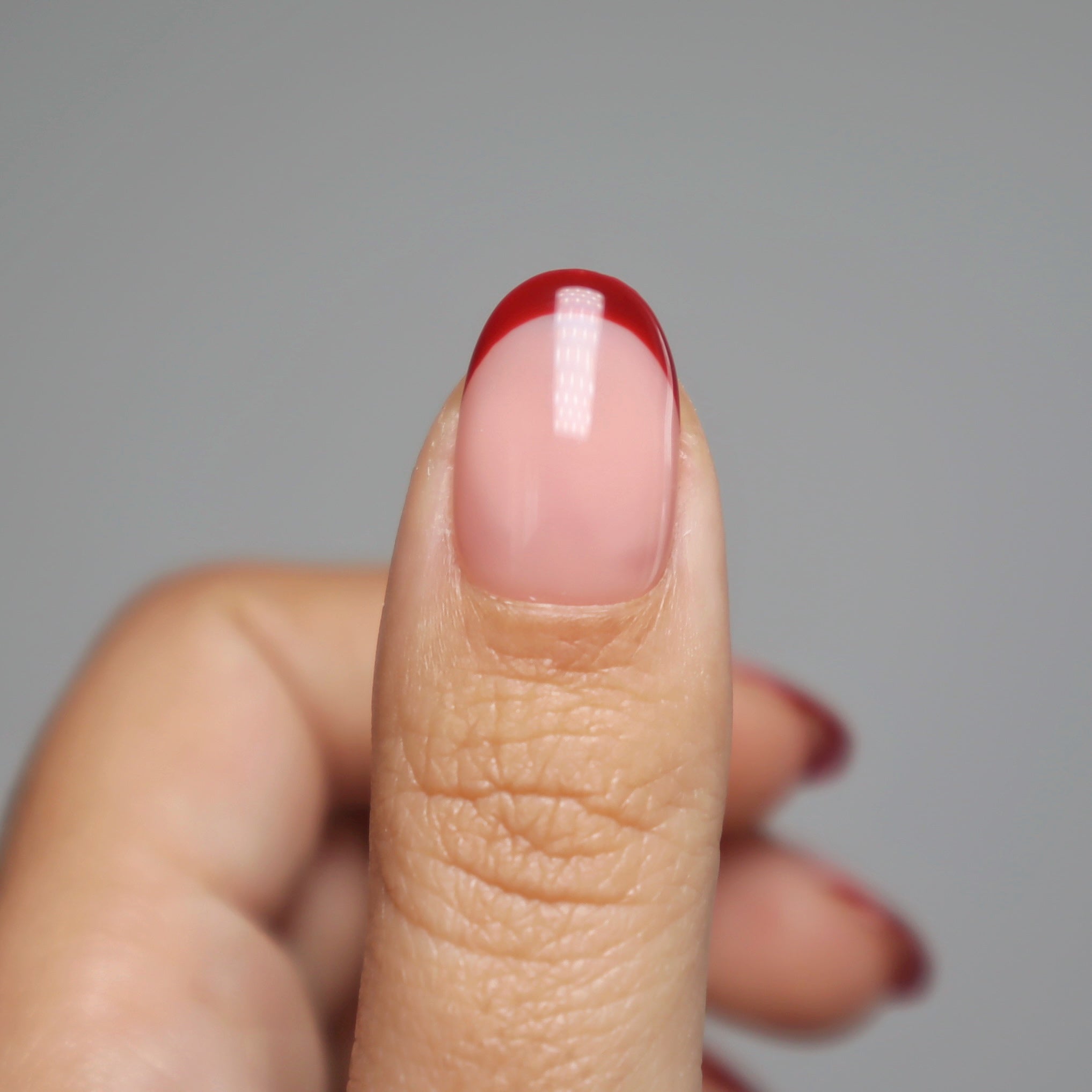 faux-ongles french bordeaux gloomie nails