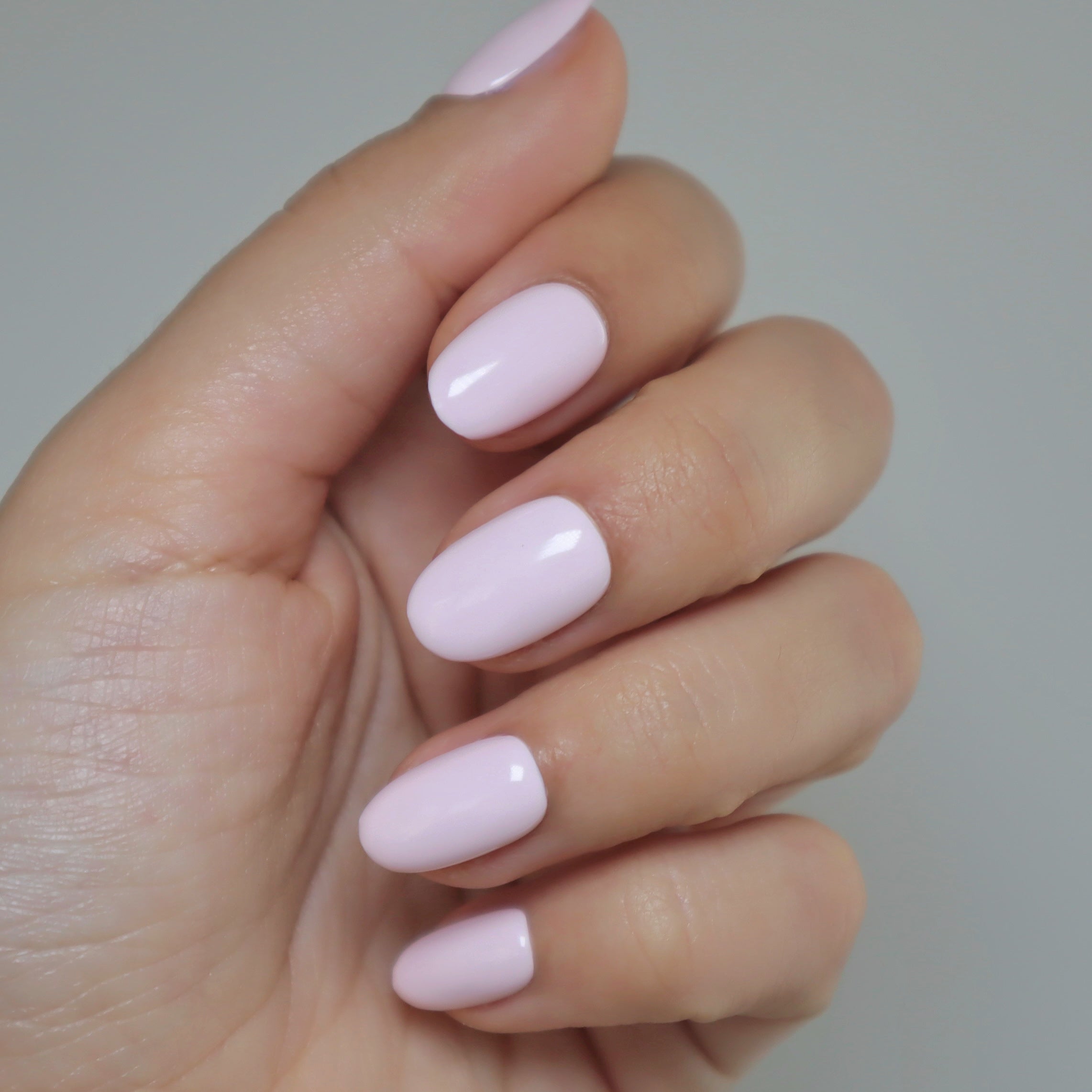 faux-ongles rose ballerine gloomie nails