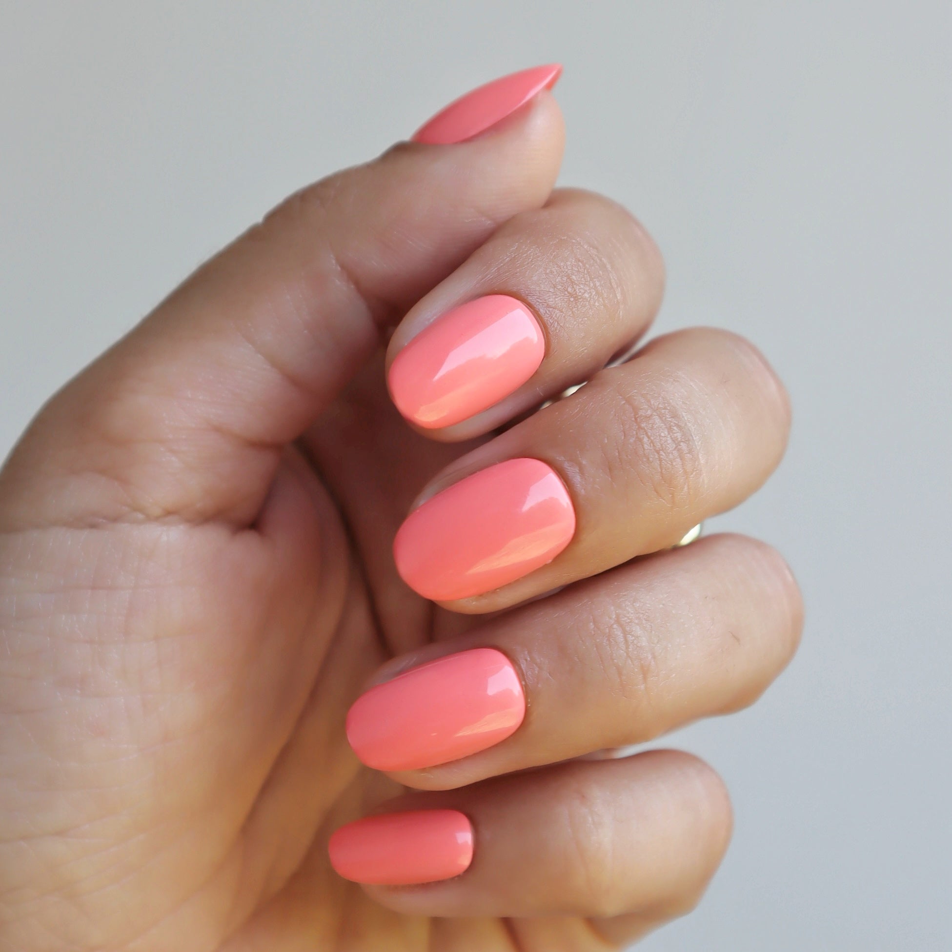 faux ongles saumon